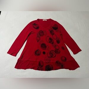 Jess & Jane Small Top Red Black Dots Artsy Abstract Rayon‎ Blend V Neck